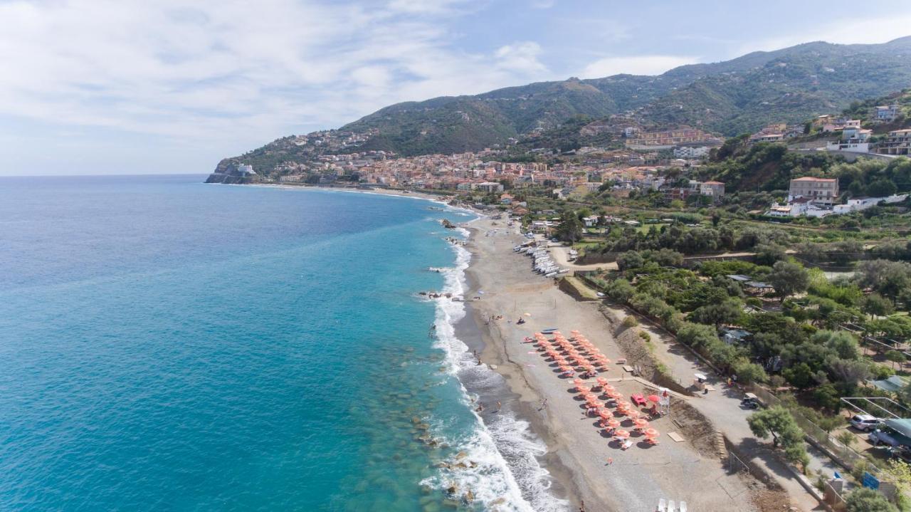Camping Villaggio Calanovella * Piraino