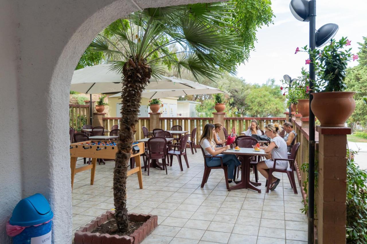 Camping Villaggio Calanovella *